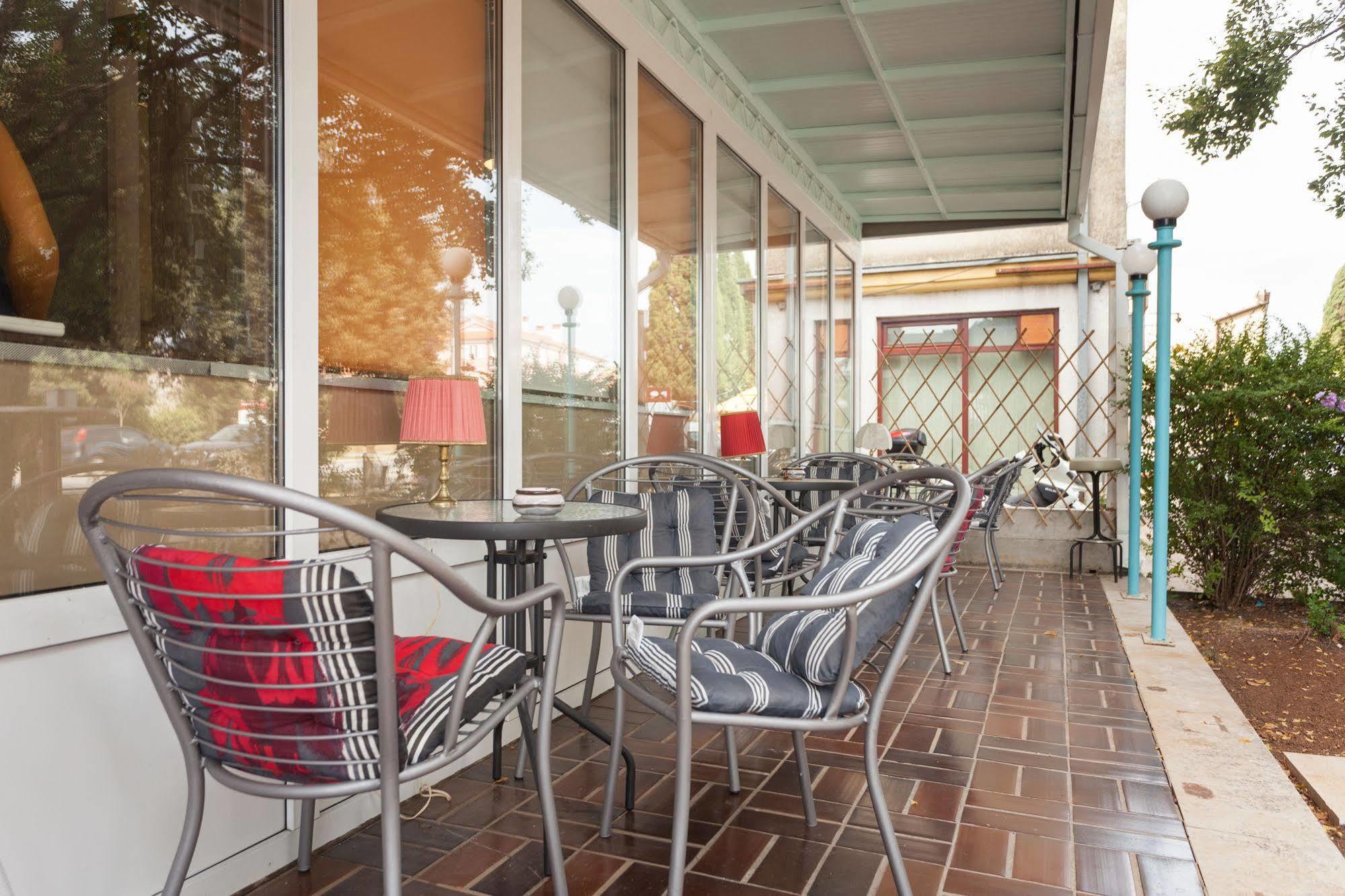 Roundabout Hostel - Hostel Rovinj Dış mekan fotoğraf